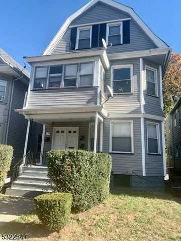 224 S Burnett St, East Orange, NJ 07018