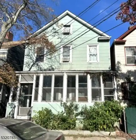 845 Martin St, Elizabeth, NJ 07201