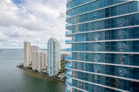 300 S BISCAYNE BLVD, Miami, FL 33131