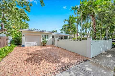 720 NE 17th Way, Fort Lauderdale, FL 33304