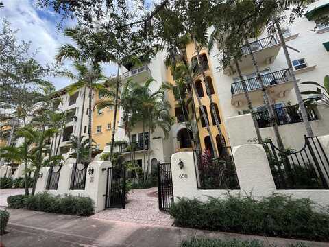 650 Valencia Ave, Coral Gables, FL 33134