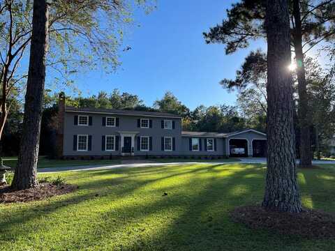 203 Clubview Drive, Moultrie, GA 31768