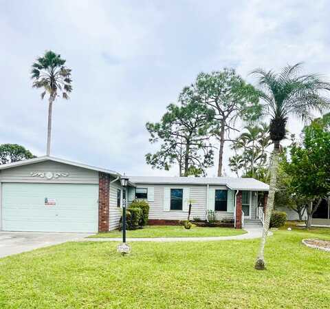 19488 Sun Air Ct., North Fort Myers, FL 33903