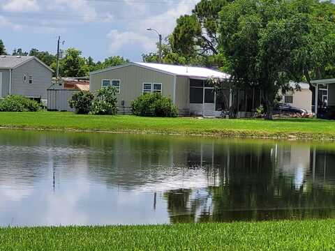 463 Buffalo Way, North Fort Myers, FL 33917