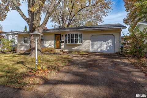 3415 KIMBERLY DOWNS Road, Davenport, IA 52807