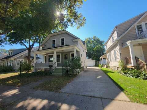 823 ELMORE Street, GREEN BAY, WI 54303