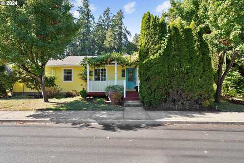 2023 N REDWOOD ST, Canby, OR 97013