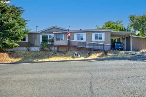 377 RIVER PLACE DR, Roseburg, OR 97471