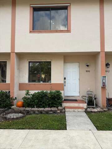 9090 NW 40th Street, Coral Springs, FL 33065