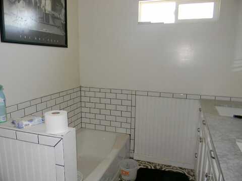 Avenue K, LANCASTER, CA 93536