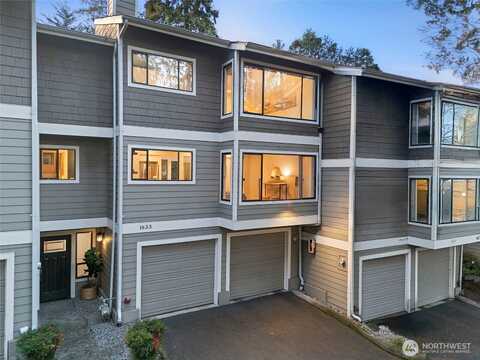 107Th, BELLEVUE, WA 98004