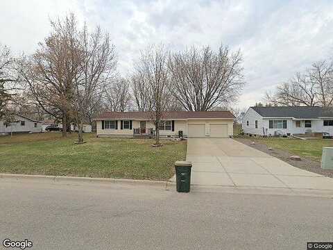 5Th, HUTCHINSON, MN 55350