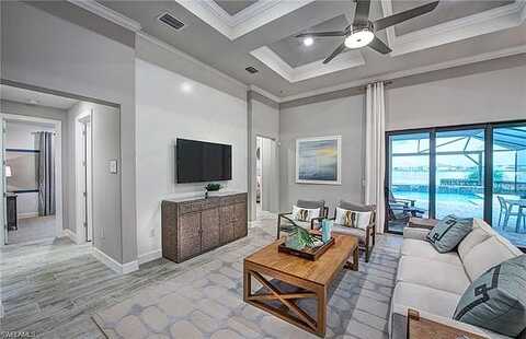 Kinzie, ESTERO, FL 33928