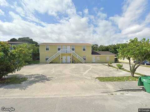 28Th, RIVIERA BEACH, FL 33404