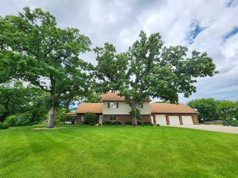 26Th Street, Owatonna, MN 55060