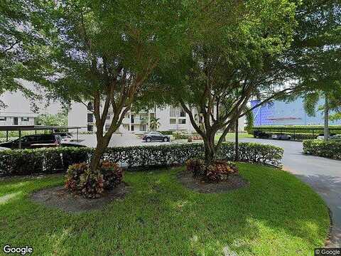 Valley Stream, NAPLES, FL 34113