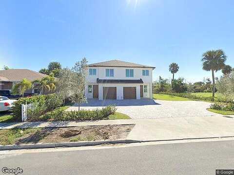 26Th, RIVIERA BEACH, FL 33404