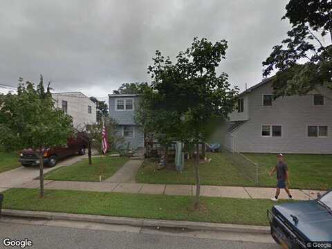 Seaford, MASSAPEQUA, NY 11758