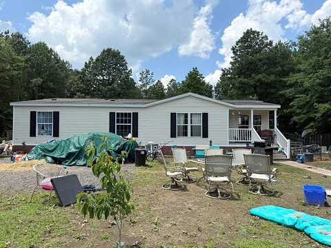 Pine Tree, URBANNA, VA 23175