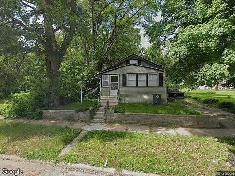 Gable, WATERLOO, IA 50703