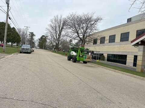 Evergreen, NEW LONDON, WI 54961