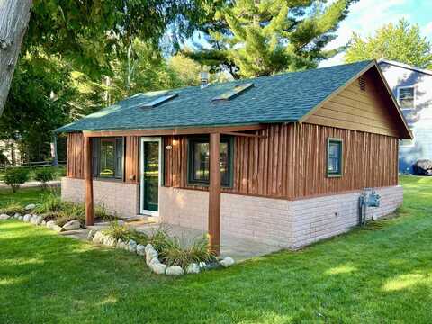 2232 N Birchwood Access Road, Cheboygan, MI 49721