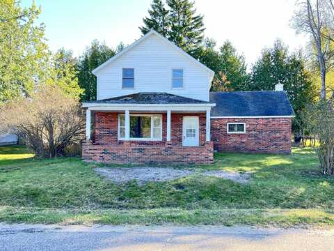 1828 Harrison Avenue, Cheboygan, MI 49721