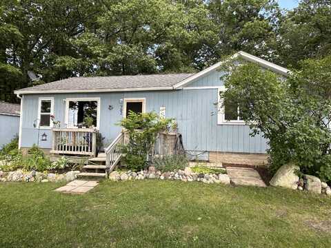 702 Goldfinch Street, Gaylord, MI 49735