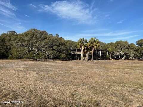 2 Windy Point Road SW, Supply, NC 28462