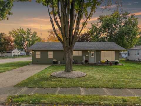 555 E Broad Avenue, Nappanee, IN 46550