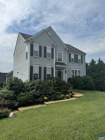 120 GRAYROCK DR, CROZET, VA 22932