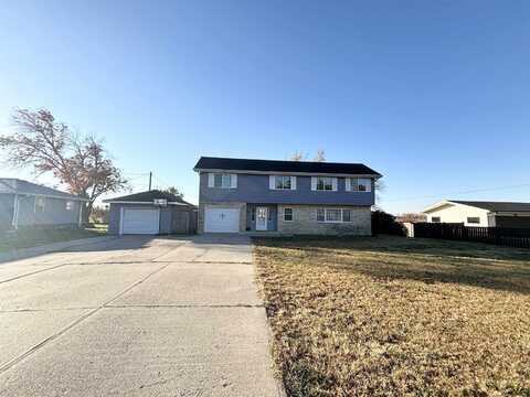 935 LOVERS LANE, COLUMBUS, NE 68601