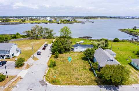 1214 Avery Street, Morehead City, NC 28557