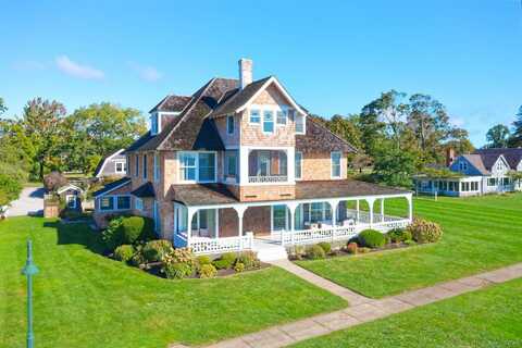 21 Pettipaug Avenue, Old Saybrook, CT 06475