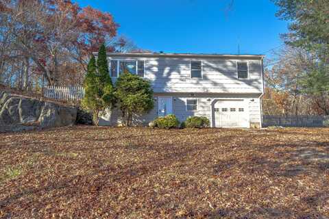 8 Pequot Trail, Shelton, CT 06484