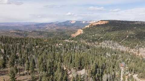 1120/1110 W Strawberry Point Rd, Duck Creek Village, UT 84762