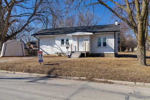 200 S Cedar Street, Jefferson, IA 50129