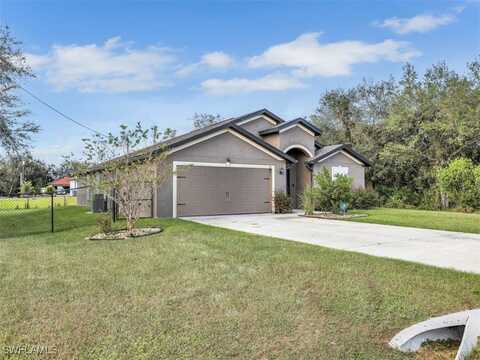 92 Blackstone Drive, Fort Myers, FL 33913