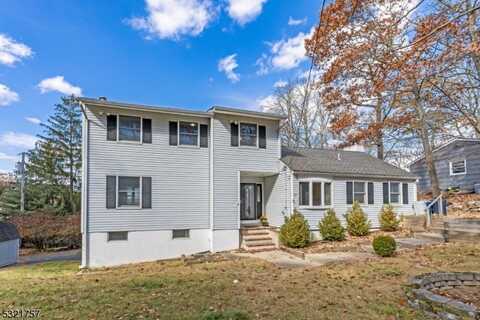 23 Bonaparte Point Rd, Hopatcong, NJ 07843