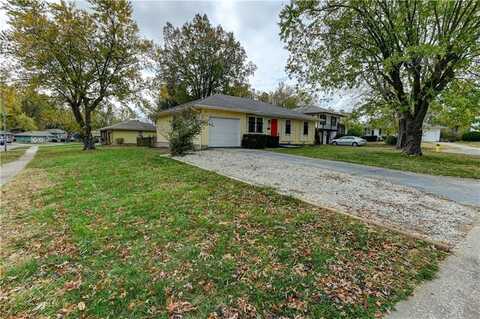 12000 Armitage Drive, Grandview, MO 64030