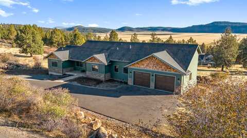 12284 Crossbill Drive, Klamath Falls, OR 97601