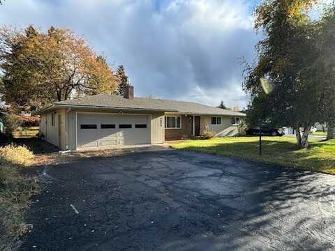 3527 Montavilla Drive, Klamath Falls, OR 97603