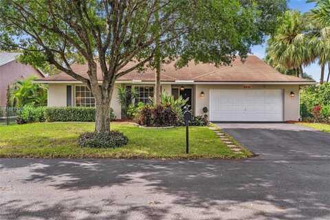 5316 NW 98th Way, Coral Springs, FL 33076