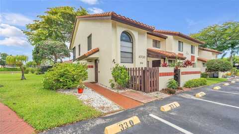 10725 Bahama Palm Way, Boynton Beach, FL 33437