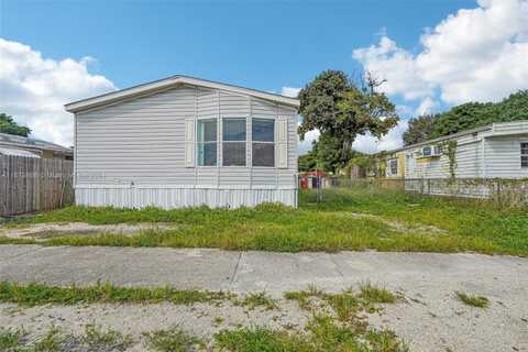 13321 SW 8th St, Davie, FL 33325