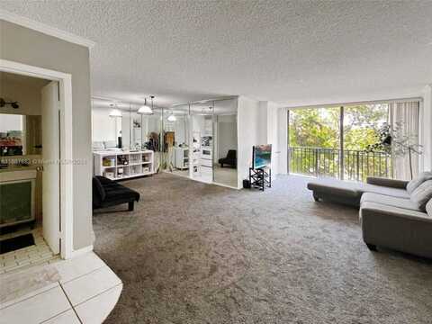 16909 N Bay Rd, Sunny Isles Beach, FL 33160