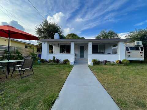 315 NW 50th St, Miami, FL 33127