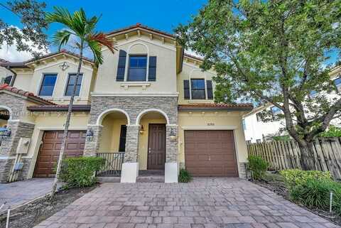 8780 NW 98th Ave, Doral, FL 33178