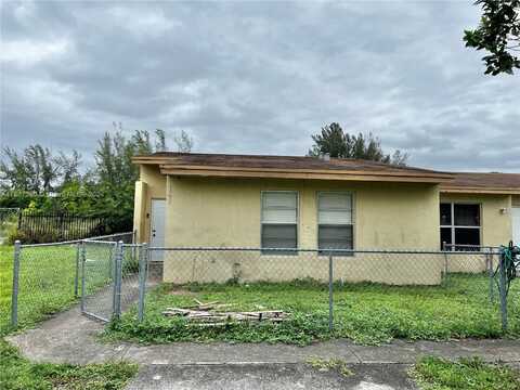 3793 NW 213th Ter, Miami Gardens, FL 33055