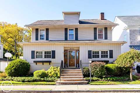 301 Roosevelt, Grosse Pointe, MI 48230